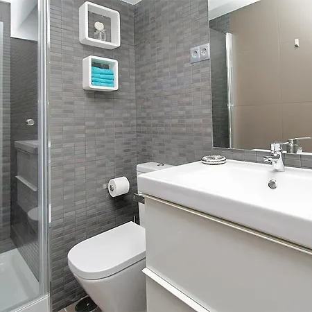 Apartamentos Malagueta Urban Beach Malaga Exterior photo