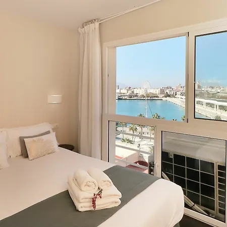 Apartamentos Malagueta Urban Beach Malaga Exterior photo